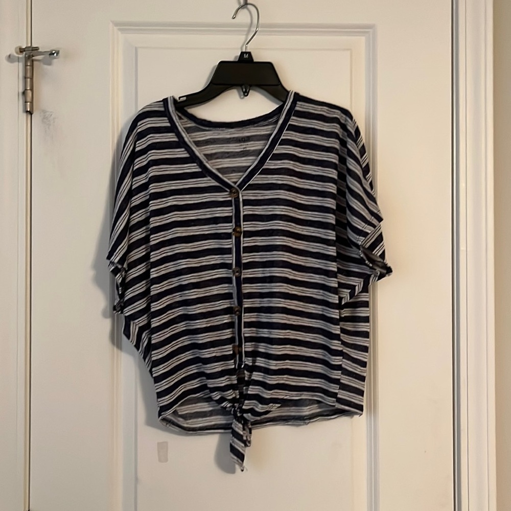 Ana short sleeve shirt, a PS size